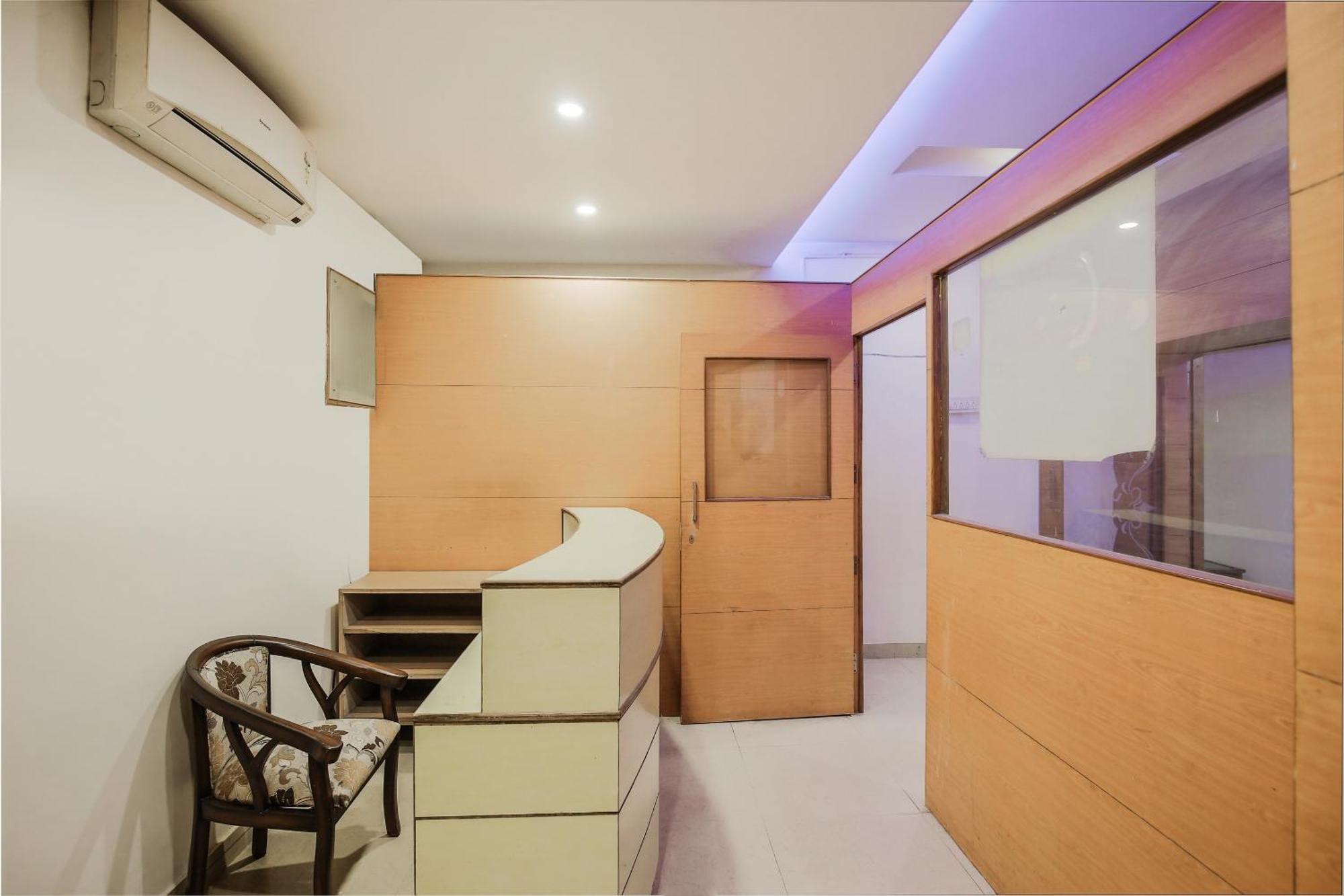 Hotel Collection O Sapphire à Chandīgarh Extérieur photo
