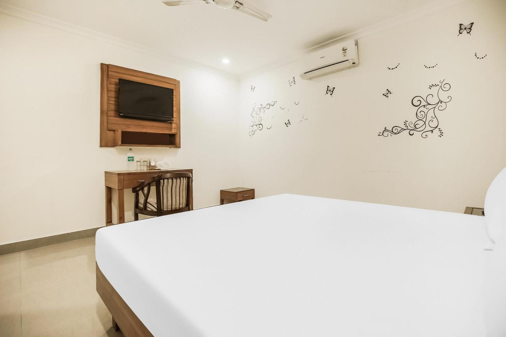 Hotel Collection O Sapphire à Chandīgarh Extérieur photo
